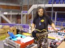 A BLURRED CHRISTOS AT THE SOUNDCHECK186 * 448 x 336 * (30KB)